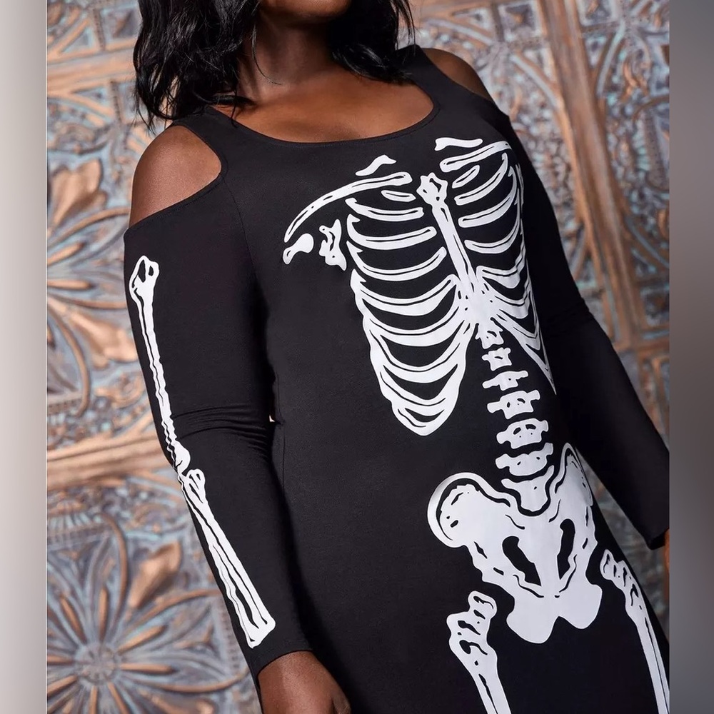 NWT Torrid Skeleton Supersoft Cold Shoulder Maxi Dress - Torrid Size 4 (26, 4X) - Picture 4 of 16